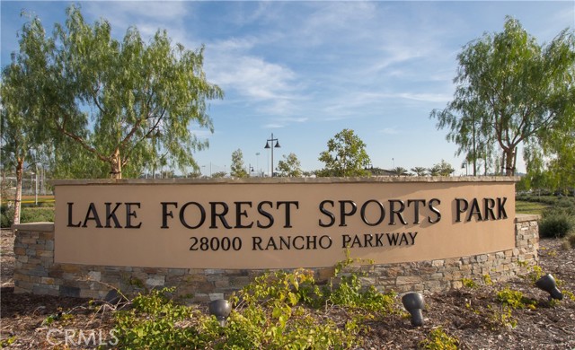 25712 Le Parc, Lake Forest CA: https://media.crmls.org/medias/bdb6ac99-457e-473c-bf20-50d3597b06d9.jpg