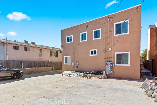 Detail Gallery Image 29 of 34 For 136 N Rampart Bld #3,  Los Angeles,  CA 90026 - 3 Beds | 2 Baths