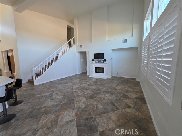 Detail Gallery Image 9 of 15 For 51 Volta Del Tintori St, Lake Elsinore,  CA 92532 - 4 Beds | 3 Baths