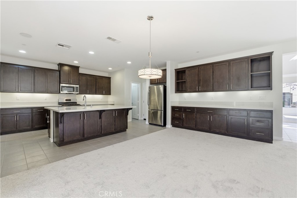 MLS #OC25234656 image #11