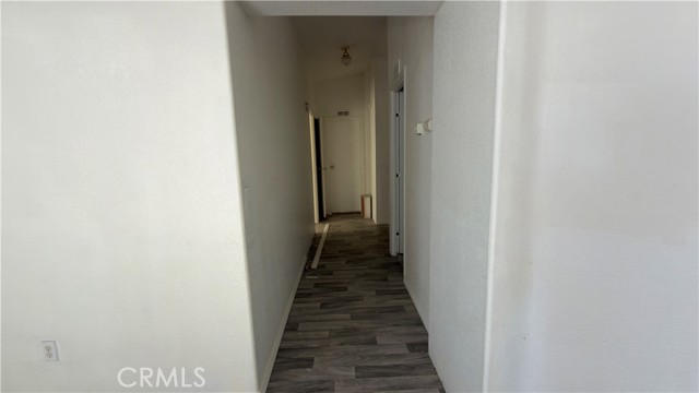 Image 7 of 53 For 18420 Decker