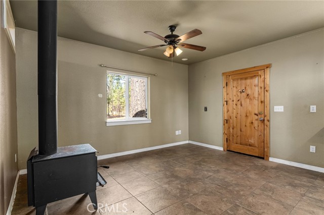 10860 Cohasset Road, Chico CA: https://media.crmls.org/medias/bdb7d3fc-87f0-4aa0-9581-5614f9c14e38.jpg