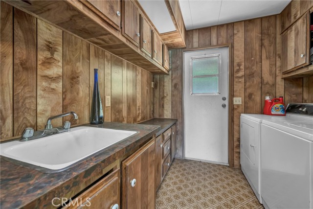 11990 North Drive, Clearlake CA: https://media.crmls.org/medias/bdb7fa9c-4929-4e94-8545-f466f308a10a.jpg