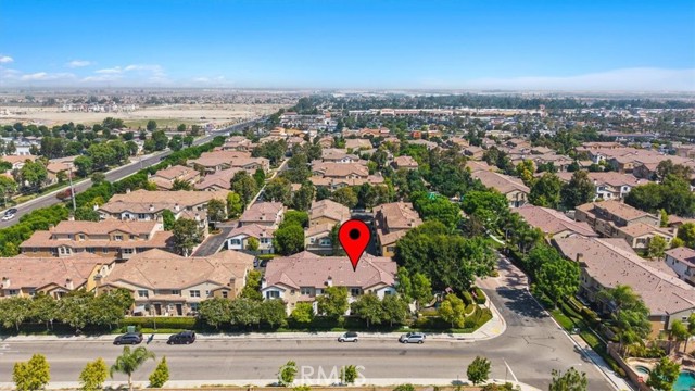 12533 Cipriano Lane, Eastvale CA: https://media.crmls.org/medias/bdb8c1fb-f860-40cb-ab8a-7aa7553e81d1.jpg