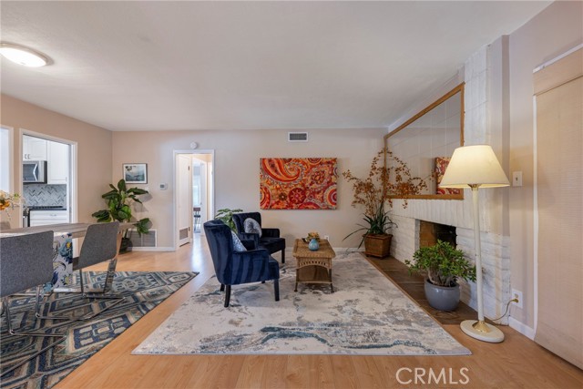 Image 8 of 63 For 1519 Victoria