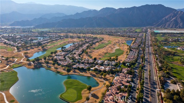 Detail Gallery Image 2 of 72 For 54015 Southern, La Quinta,  CA 92253 - 5 Beds | 4 Baths