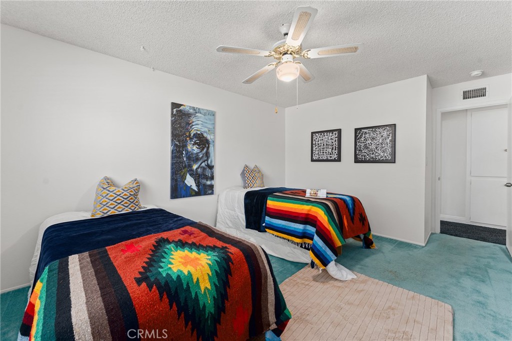 https://media.crmls.org/medias/bdb9842b-b990-4780-b53a-0a558622c788.jpg?preset=X-Large