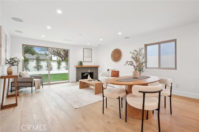 Detail Gallery Image 6 of 31 For 1147 Charleston, Costa Mesa,  CA 92626 - 4 Beds | 2 Baths