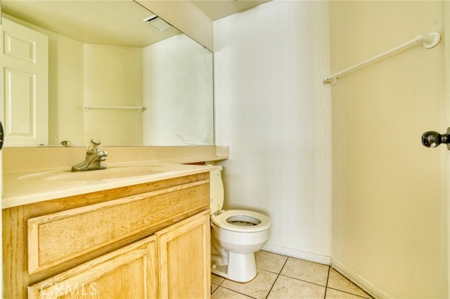 43441 30TH Street # 4, Lancaster, California 93536, 3 Bedrooms Bedrooms, ,2 BathroomsBathrooms,Residential,For Sale,43441 30TH Street # 4,CRSR25048726