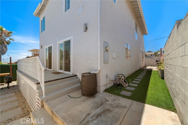 752 W 23rd St, San Pedro CA: https://media.crmls.org/medias/bdbb2b2d-69a3-4ce0-8122-387ade1960b8.jpg