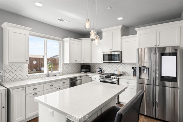 Detail Gallery Image 8 of 34 For 3465 Shaker Ln, Chico,  CA 95973 - 3 Beds | 2 Baths