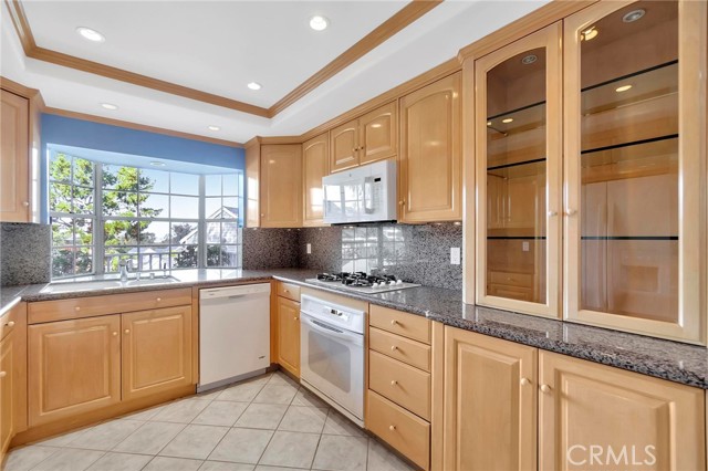 Image 10 of 54 For 2728 Hilltop Drive 62