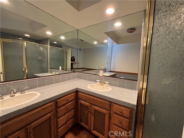 Detail Gallery Image 28 of 47 For 23070 Leonora, Woodland Hills,  CA 91367 - 3 Beds | 4 Baths