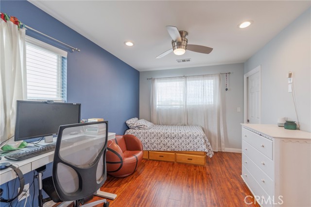 21514 Ellinwood Drive, Torrance CA: https://media.crmls.org/medias/bdbc69e1-0a25-4b39-b7ab-eac59a5bd9a7.jpg
