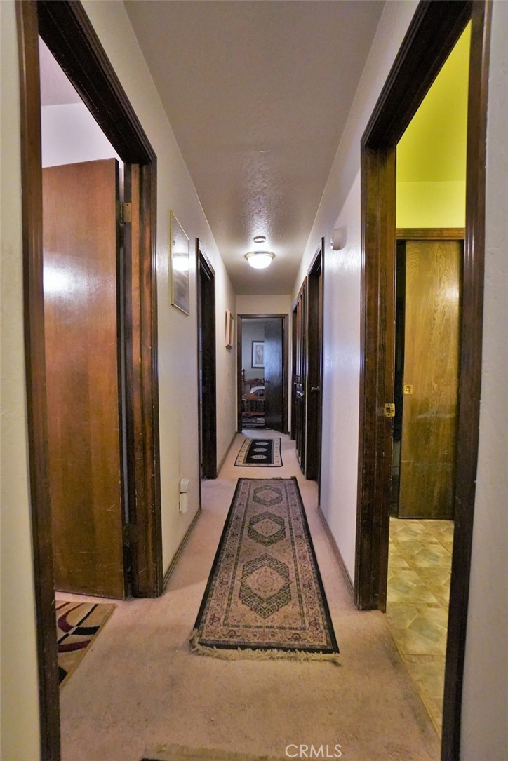 https://media.crmls.org/medias/bdbd13ac-57cb-44e6-a0d6-707c62cf82d7.jpg?preset=X-Large