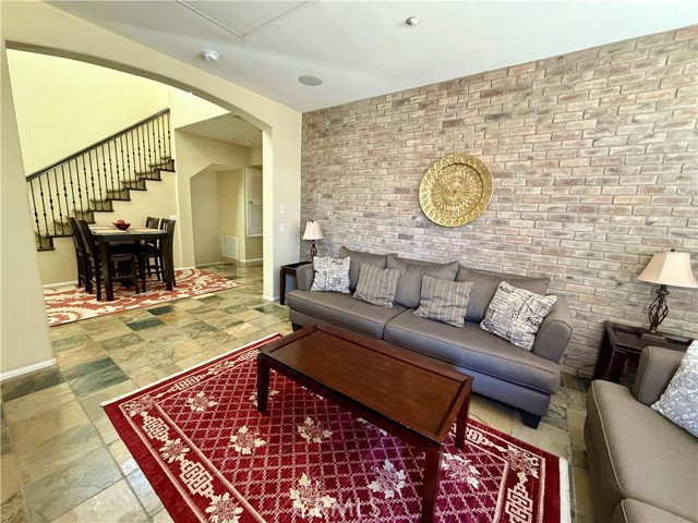 Detail Gallery Image 3 of 25 For 44965 Blue Rosemary, Temecula,  CA 92592 - 2 Beds | 2 Baths