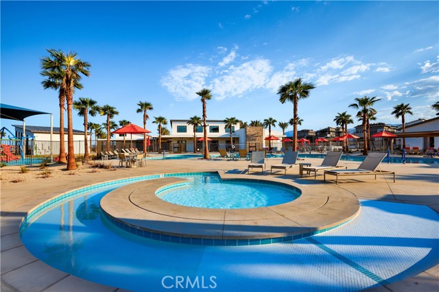 75169 Radford Drive, Palm Desert CA: https://media.crmls.org/medias/bdbda79d-f315-4b58-ad4a-6c4b0991616a.jpg