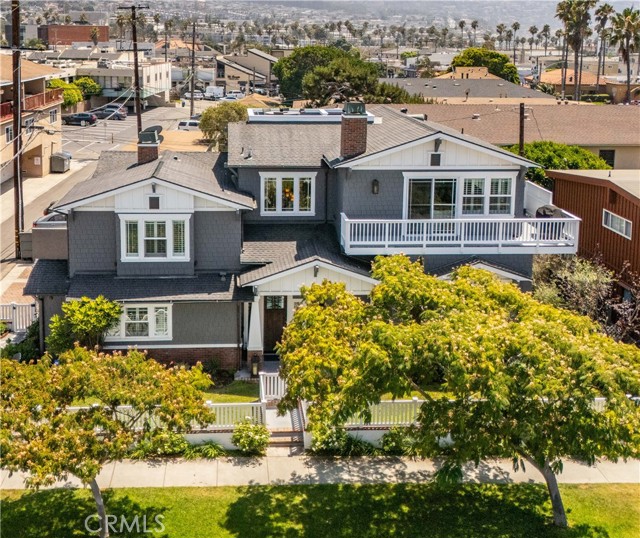 202 Avenue H, Redondo Beach CA: https://media.crmls.org/medias/bdbe1431-37cb-41b8-b4f0-5a48b3e74415.jpg