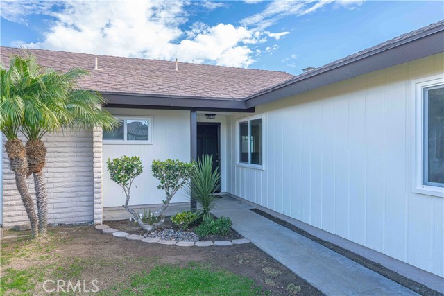Detail Gallery Image 3 of 33 For 21142 Miramar Ln, Huntington Beach,  CA 92646 - 3 Beds | 2 Baths