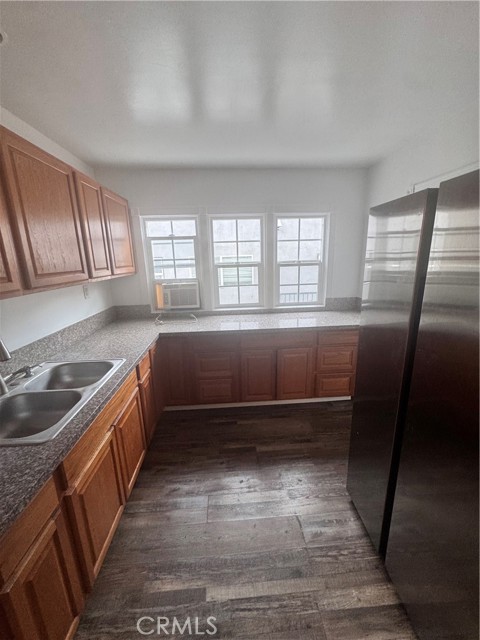 Detail Gallery Image 7 of 20 For 1261 S Plymouth Blvd, Los Angeles,  CA 90019 - 3 Beds | 1 Baths