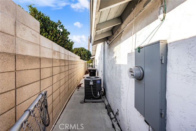 Detail Gallery Image 18 of 27 For 1048 Bluecrest St, Corona,  CA 92882 - 3 Beds | 2 Baths