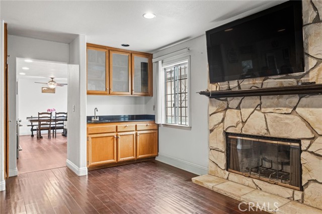 Detail Gallery Image 14 of 35 For 5048 W 121st St, Hawthorne,  CA 90250 - 4 Beds | 2/1 Baths