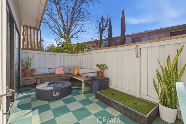 Detail Gallery Image 25 of 41 For 10139 Arleta Ave #2, Arleta,  CA 91331 - 3 Beds | 3 Baths