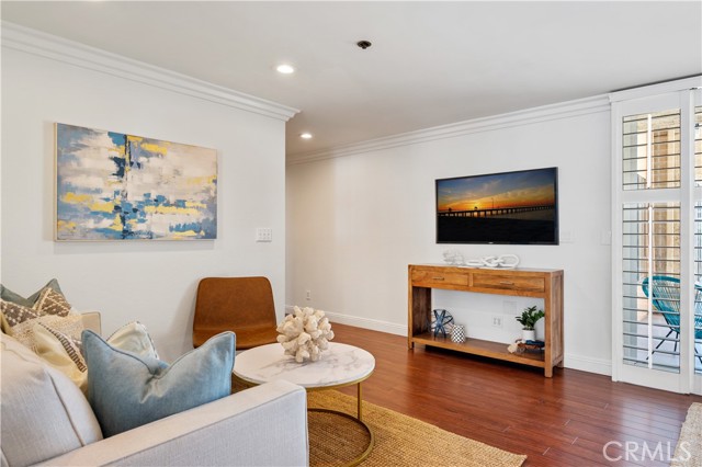 Detail Gallery Image 10 of 66 For 555 Esplanade #320,  Redondo Beach,  CA 90277 - 2 Beds | 2 Baths