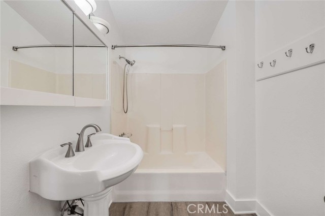 Detail Gallery Image 7 of 23 For 926 928 Newport, Long Beach,  CA 90804 - – Beds | – Baths