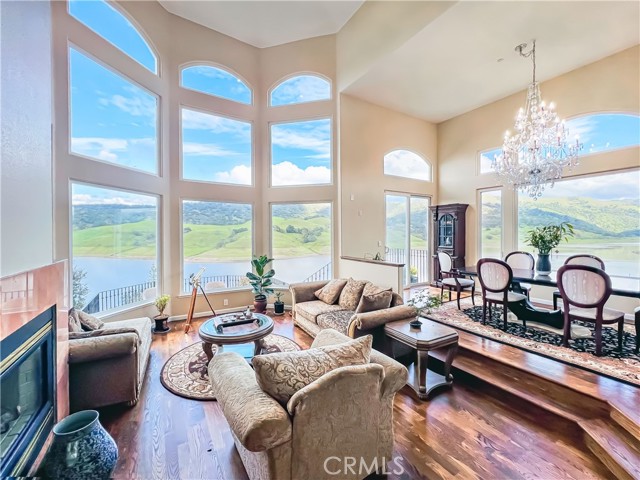 Detail Gallery Image 3 of 46 For 2987 Holiday Ct, Morgan Hill,  CA 95037 - 4 Beds | 3/1 Baths