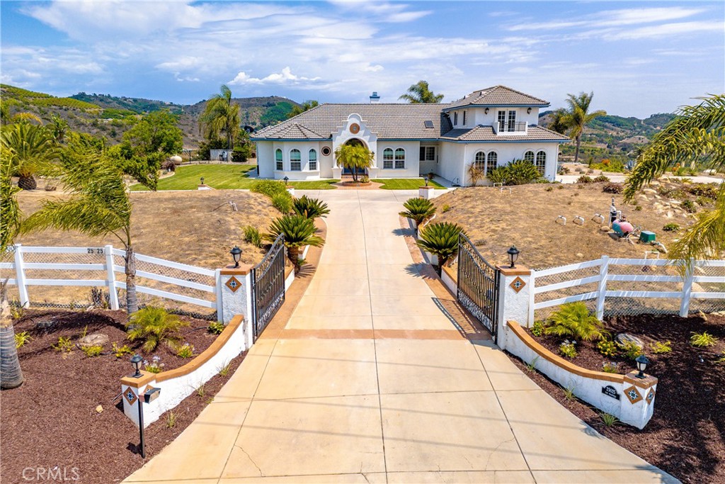 25025 Las Palmeras Drive