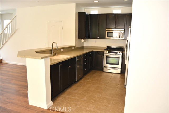 11159 FLORENCE Lane, Loma Linda CA: https://media.crmls.org/medias/bdc72ae7-cb90-4478-b9b3-3563cc04d5b2.jpg