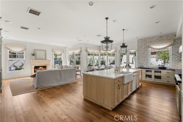 Detail Gallery Image 12 of 34 For 7 Vintage, Newport Beach,  CA 92660 - 4 Beds | 3/1 Baths