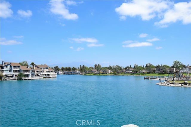 Detail Gallery Image 3 of 69 For 18 Starflower #10,  Irvine,  CA 92604 - 3 Beds | 2 Baths