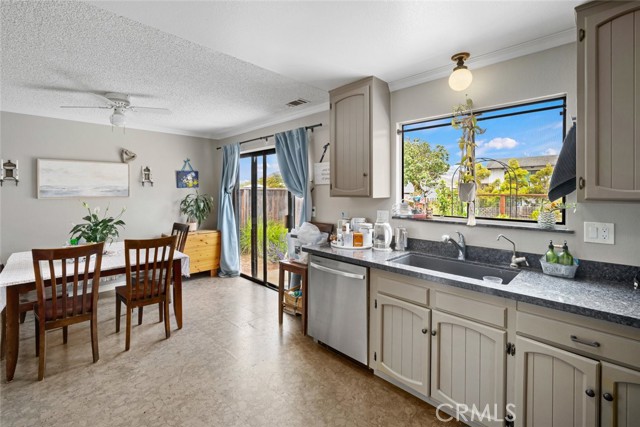 1246 15th Street, Los Osos CA: https://media.crmls.org/medias/bdc90223-1dd5-400f-94f0-64b6e4c9f576.jpg