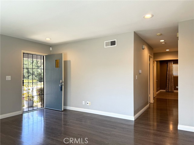 Detail Gallery Image 2 of 17 For 23505 Silver Spring Ln, Diamond Bar,  CA 91765 - 3 Beds | 2 Baths