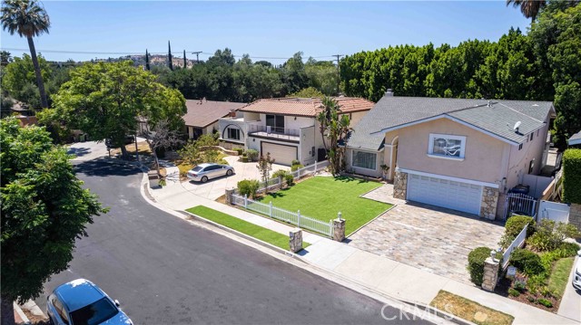 Detail Gallery Image 6 of 72 For 9915 Nevada Ave, Chatsworth,  CA 91311 - 5 Beds | 4 Baths