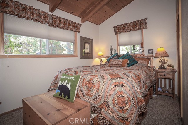 Detail Gallery Image 11 of 34 For 41490 Comstock Ln, Big Bear Lake,  CA 92315 - 3 Beds | 2 Baths