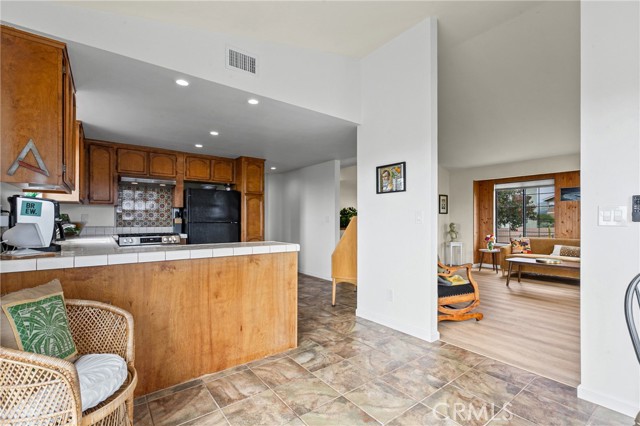 Detail Gallery Image 13 of 63 For 1223 7th, Los Osos,  CA 93402 - 3 Beds | 2/1 Baths