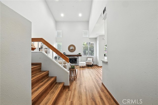 5 Pappagallo, Aliso Viejo CA: https://media.crmls.org/medias/bdcb2e96-afa0-4a5b-bb52-733127c6a008.jpg