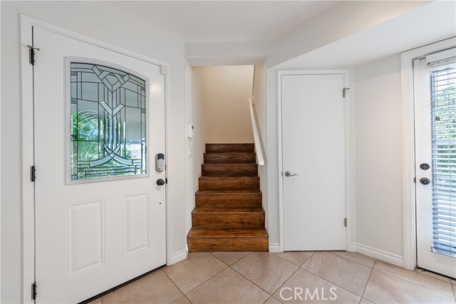 Detail Gallery Image 4 of 29 For 8665 Valley Circle Bld, West Hills,  CA 91304 - 3 Beds | 2/1 Baths