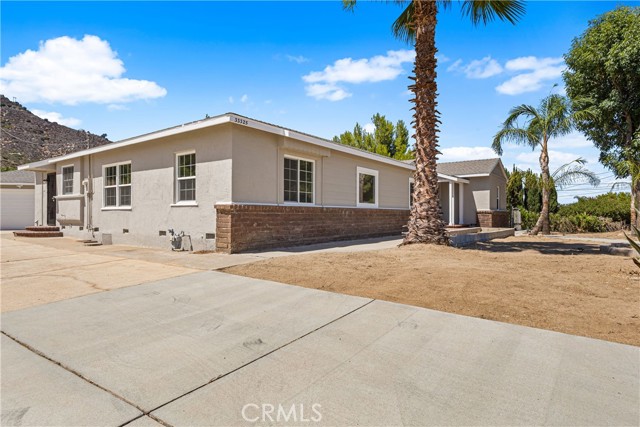 33325 Fairview Street, Lake Elsinore CA: https://media.crmls.org/medias/bdcccf75-6d3f-4ced-9ed1-b694cb00f88c.jpg