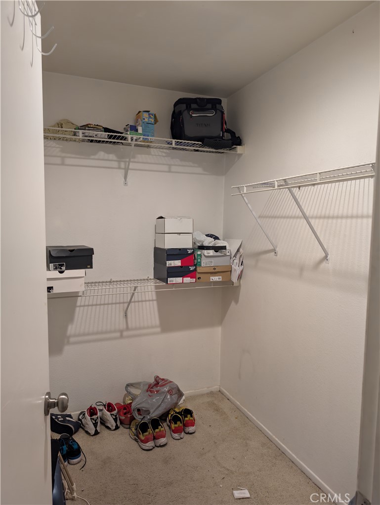 https://media.crmls.org/medias/bdce182c-6589-4bd8-bd3d-b3c7862307b8.jpg?preset=X-Large