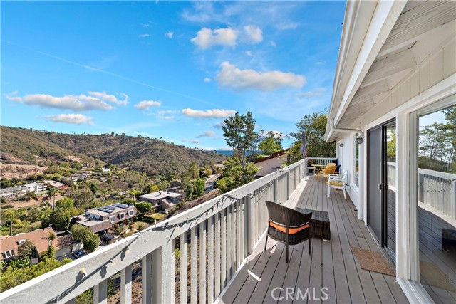 1414 Morningside Drive, Laguna Beach CA: https://media.crmls.org/medias/bdcec625-ec99-4916-a9a7-217015a83d7f.jpg
