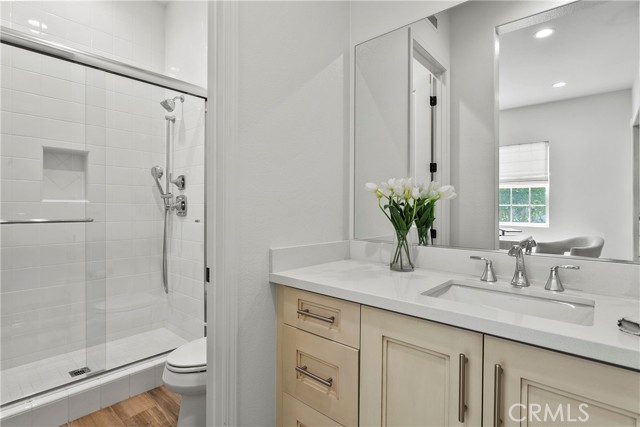 Detail Gallery Image 34 of 52 For 17352 Eucalyptus Ln, Huntington Beach,  CA 92649 - 5 Beds | 5/1 Baths