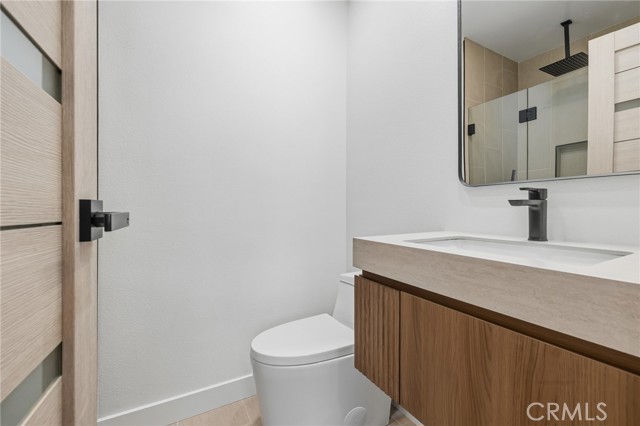 Detail Gallery Image 25 of 42 For 9502 via Salerno, Burbank,  CA 91504 - 2 Beds | 3 Baths