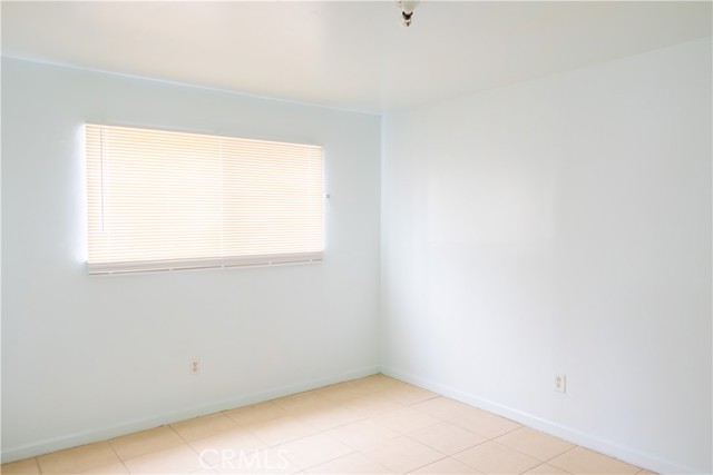 7815 Cunningham Street, Highland CA: https://media.crmls.org/medias/bdcf3e37-9696-4775-bc1b-849c01ec4df4.jpg