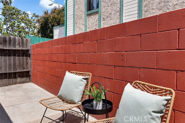 1626 S Mayflower Avenue, Monrovia CA: https://media.crmls.org/medias/bdd0545c-fafc-4d67-9fe9-4809c60961c1.jpg