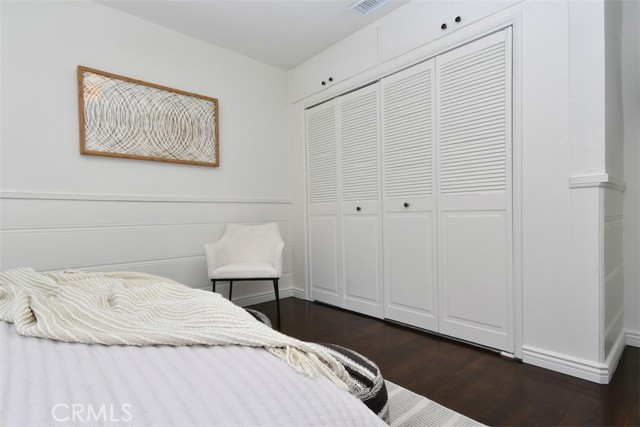 4058 Shadyglade Avenue, Studio City CA: https://media.crmls.org/medias/bdd0a3f2-af50-46f0-8204-81c60979e0e3.jpg
