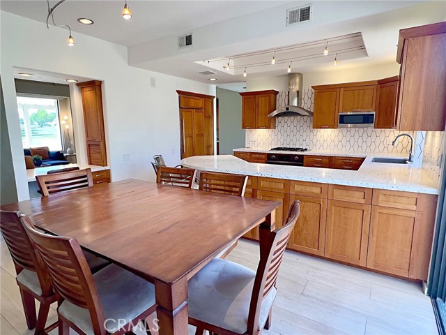Detail Gallery Image 16 of 34 For 737 Inverness Dr, Rancho Mirage,  CA 92270 - 2 Beds | 2 Baths